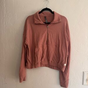 Vuori cropped cotton quarter zip women’s medium pink